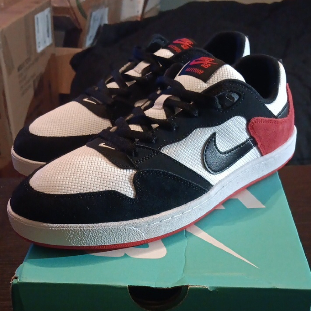 Nike SB Alleyoop Black Toe Sneakers Mens 10 Womens 11.5 NWBOX - Picture 2 of 10